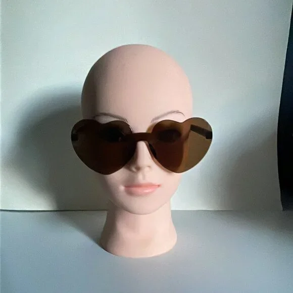 *♪ Heart shaped sunglasses Brown - 2 pair Bundle - Brand New! *♪ - Picture 3 of 15